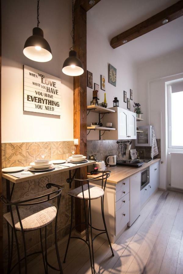 Izabella Vintage Style Apartment Budapest Bagian luar foto